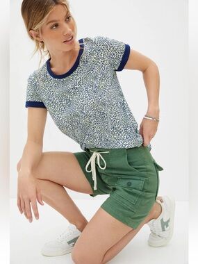 Anthropologie T.La Green Animal Leopard Print Ringer Tee with Navy Trim XL Cute
